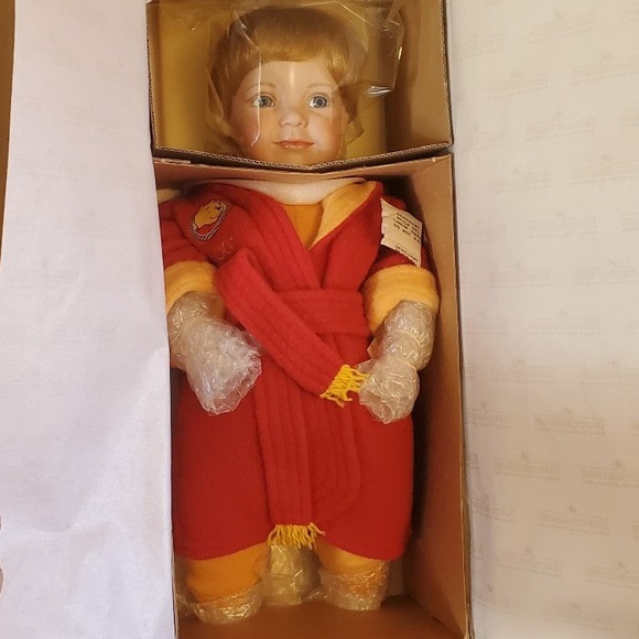 Ashton Drake Galleries doll - "It's our Bathtime, Pooh" #2345FA - Picture 5 of 8